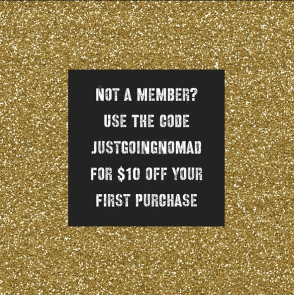 Two Brass Vases with Rope Cord Details - Picture 6 of 6